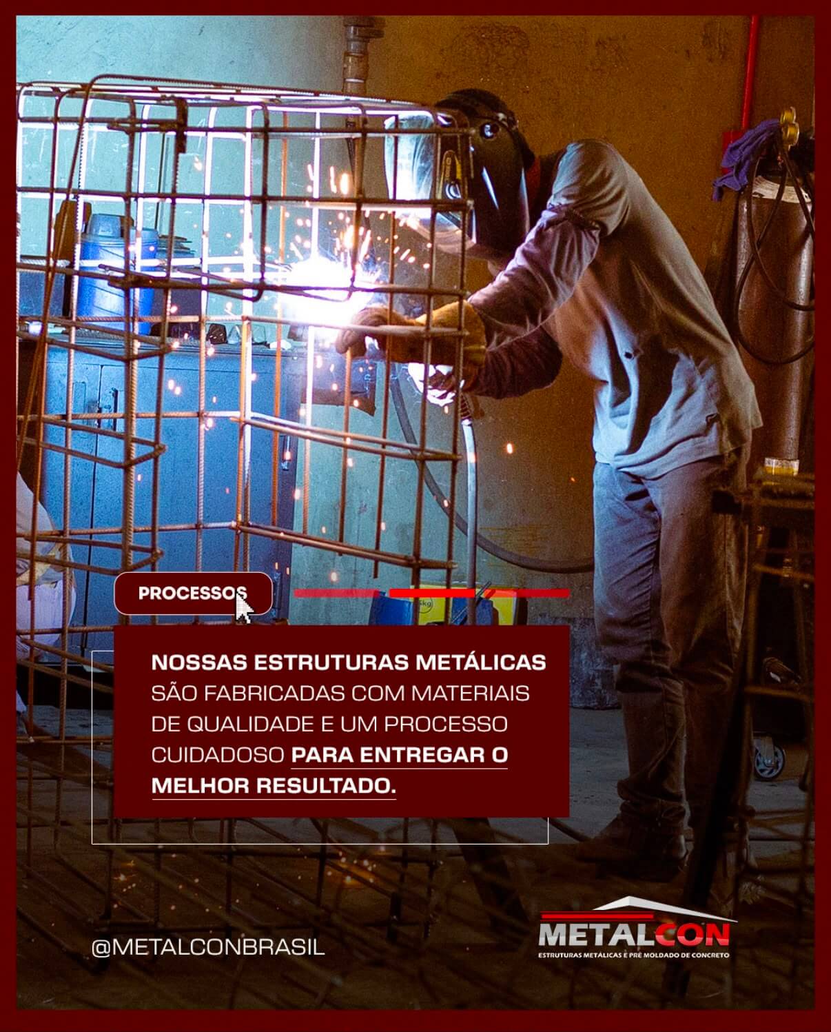 Montagem de cobertura metálica